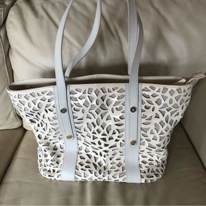 NWOT: SONDRA ROBERTS TOTE